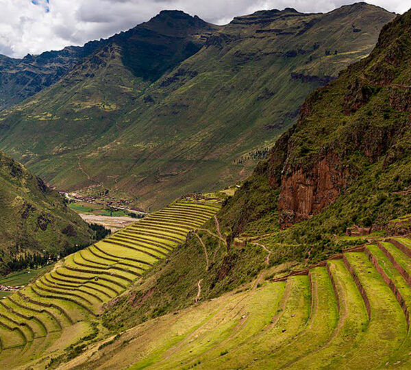 Sacred Valley tour from Cusco visiting ancient Inca sites in Peru